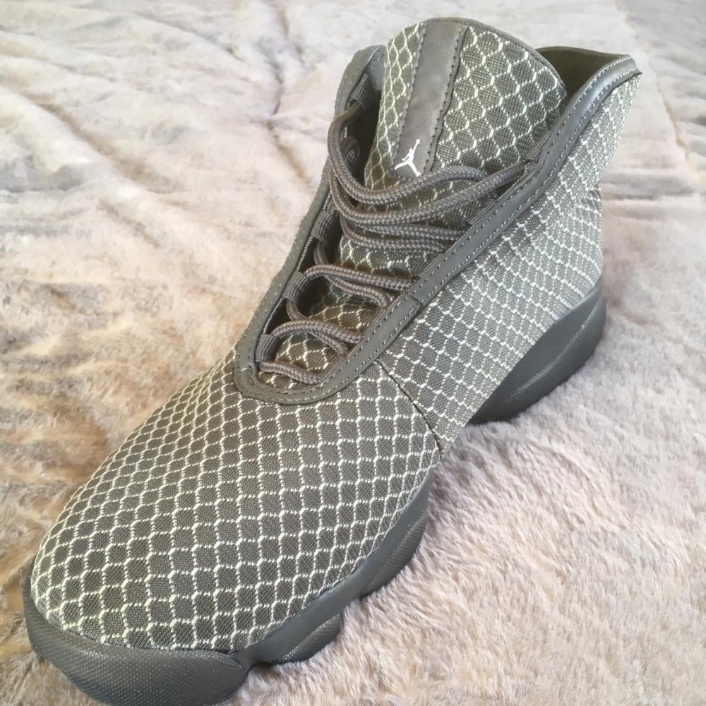 Nike Air Jordan Horizon Basketball Shoes Wolf Grey